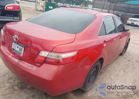2007 Toyota Camry Le z USA, uszkodzony, nr VIN 4T1BE46K87U159874